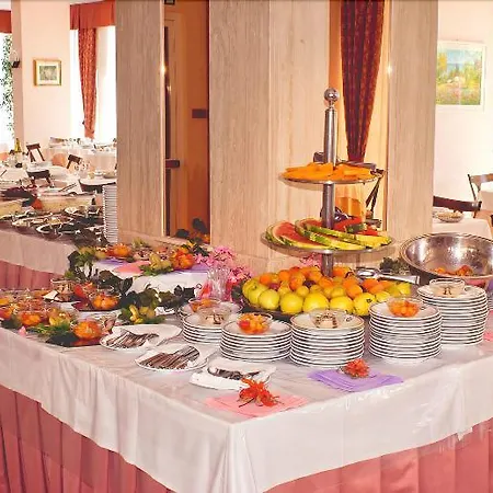 President Hotell 3*
