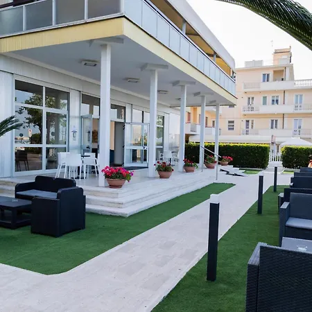 Hotell President 3*